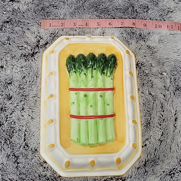 Vintage Sigma made in Japan Asparagus Ceramic Mold, Wall Hanging - Picture 1 of 8
